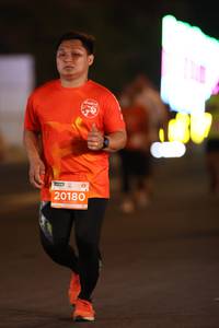 BIB: 20180
                            <button type="button" onclick="openModal(15183964)" class="btn btn-primary btn-sm float-right btn-popup" data-toggle="modal" data-target=".modal-high-quality">
                        <i class="fas fa-shopping-cart"></i> Add to Cart
                    </button>
                                            <button type="button" onclick="isThisMe(15183964, true)" class="btn btn-success btn-sm float-right btn-popup btn-isme hidden" data-toggle="tooltip" data-placement="bottom" title="นี่คือรูปของคุณใช่ไหม คลิกที่นี่เพื่อเอาเข้าอัลบั้ม">
                        <i class="fas fa-plus"></i> Add to album
                    </button>
                    <button type="button" onclick="isThisMe(15183964, false)" class="btn btn-warning btn-sm float-right btn-popup btn-isnotme hidden">
                        <i class="fas fa-ban"></i> Remove from album
                    </button>