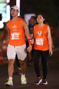 BIB: 219, 29702
                            <button type="button" onclick="openModal(15178539)" class="btn btn-primary btn-sm float-right btn-popup" data-toggle="modal" data-target=".modal-high-quality">
                        <i class="fas fa-shopping-cart"></i> Add to Cart
                    </button>
                                            <button type="button" onclick="isThisMe(15178539, true)" class="btn btn-success btn-sm float-right btn-popup btn-isme hidden" data-toggle="tooltip" data-placement="bottom" title="นี่คือรูปของคุณใช่ไหม คลิกที่นี่เพื่อเอาเข้าอัลบั้ม">
                        <i class="fas fa-plus"></i> Add to album
                    </button>
                    <button type="button" onclick="isThisMe(15178539, false)" class="btn btn-warning btn-sm float-right btn-popup btn-isnotme hidden">
                        <i class="fas fa-ban"></i> Remove from album
                    </button>