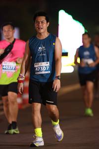 BIB: 40277, 47307
                            <button type="button" onclick="openModal(15206926)" class="btn btn-primary btn-sm float-right btn-popup" data-toggle="modal" data-target=".modal-high-quality">
                        <i class="fas fa-shopping-cart"></i> Add to Cart
                    </button>
                                            <button type="button" onclick="isThisMe(15206926, true)" class="btn btn-success btn-sm float-right btn-popup btn-isme hidden" data-toggle="tooltip" data-placement="bottom" title="นี่คือรูปของคุณใช่ไหม คลิกที่นี่เพื่อเอาเข้าอัลบั้ม">
                        <i class="fas fa-plus"></i> Add to album
                    </button>
                    <button type="button" onclick="isThisMe(15206926, false)" class="btn btn-warning btn-sm float-right btn-popup btn-isnotme hidden">
                        <i class="fas fa-ban"></i> Remove from album
                    </button>
