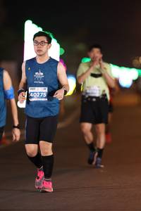 BIB: 207, 40275
                            <button type="button" onclick="openModal(15201715)" class="btn btn-primary btn-sm float-right btn-popup" data-toggle="modal" data-target=".modal-high-quality">
                        <i class="fas fa-shopping-cart"></i> Add to Cart
                    </button>
                                            <button type="button" onclick="isThisMe(15201715, true)" class="btn btn-success btn-sm float-right btn-popup btn-isme hidden" data-toggle="tooltip" data-placement="bottom" title="นี่คือรูปของคุณใช่ไหม คลิกที่นี่เพื่อเอาเข้าอัลบั้ม">
                        <i class="fas fa-plus"></i> Add to album
                    </button>
                    <button type="button" onclick="isThisMe(15201715, false)" class="btn btn-warning btn-sm float-right btn-popup btn-isnotme hidden">
                        <i class="fas fa-ban"></i> Remove from album
                    </button>