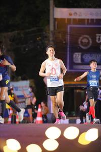 BIB: 42195, 40037, 42035
                            <button type="button" onclick="openModal(14153893)" class="btn btn-primary btn-sm float-right btn-popup" data-toggle="modal" data-target=".modal-high-quality">
                        <i class="fas fa-shopping-cart"></i> Add to Cart
                    </button>
                                            <button type="button" onclick="isThisMe(14153893, true)" class="btn btn-success btn-sm float-right btn-popup btn-isme hidden" data-toggle="tooltip" data-placement="bottom" title="นี่คือรูปของคุณใช่ไหม คลิกที่นี่เพื่อเอาเข้าอัลบั้ม">
                        <i class="fas fa-plus"></i> Add to album
                    </button>
                    <button type="button" onclick="isThisMe(14153893, false)" class="btn btn-warning btn-sm float-right btn-popup btn-isnotme hidden">
                        <i class="fas fa-ban"></i> Remove from album
                    </button>