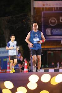 BIB: 46010
                            <button type="button" onclick="openModal(14182907)" class="btn btn-primary btn-sm float-right btn-popup" data-toggle="modal" data-target=".modal-high-quality">
                        <i class="fas fa-shopping-cart"></i> Add to Cart
                    </button>
                                            <button type="button" onclick="isThisMe(14182907, true)" class="btn btn-success btn-sm float-right btn-popup btn-isme hidden" data-toggle="tooltip" data-placement="bottom" title="นี่คือรูปของคุณใช่ไหม คลิกที่นี่เพื่อเอาเข้าอัลบั้ม">
                        <i class="fas fa-plus"></i> Add to album
                    </button>
                    <button type="button" onclick="isThisMe(14182907, false)" class="btn btn-warning btn-sm float-right btn-popup btn-isnotme hidden">
                        <i class="fas fa-ban"></i> Remove from album
                    </button>