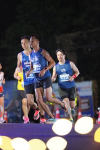 BIB: 085, 41329
                            <button type="button" onclick="openModal(14148935)" class="btn btn-primary btn-sm float-right btn-popup" data-toggle="modal" data-target=".modal-high-quality">
                        <i class="fas fa-shopping-cart"></i> Add to Cart
                    </button>
                                            <button type="button" onclick="isThisMe(14148935, true)" class="btn btn-success btn-sm float-right btn-popup btn-isme hidden" data-toggle="tooltip" data-placement="bottom" title="นี่คือรูปของคุณใช่ไหม คลิกที่นี่เพื่อเอาเข้าอัลบั้ม">
                        <i class="fas fa-plus"></i> Add to album
                    </button>
                    <button type="button" onclick="isThisMe(14148935, false)" class="btn btn-warning btn-sm float-right btn-popup btn-isnotme hidden">
                        <i class="fas fa-ban"></i> Remove from album
                    </button>