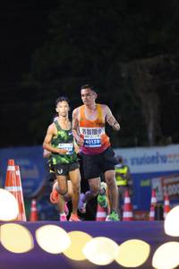 BIB: 40139
                            <button type="button" onclick="openModal(14144685)" class="btn btn-primary btn-sm float-right btn-popup" data-toggle="modal" data-target=".modal-high-quality">
                        <i class="fas fa-shopping-cart"></i> Add to Cart
                    </button>
                                            <button type="button" onclick="isThisMe(14144685, true)" class="btn btn-success btn-sm float-right btn-popup btn-isme hidden" data-toggle="tooltip" data-placement="bottom" title="นี่คือรูปของคุณใช่ไหม คลิกที่นี่เพื่อเอาเข้าอัลบั้ม">
                        <i class="fas fa-plus"></i> Add to album
                    </button>
                    <button type="button" onclick="isThisMe(14144685, false)" class="btn btn-warning btn-sm float-right btn-popup btn-isnotme hidden">
                        <i class="fas fa-ban"></i> Remove from album
                    </button>