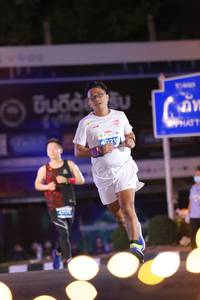 BIB: 4021
                            <button type="button" onclick="openModal(14201968)" class="btn btn-primary btn-sm float-right btn-popup" data-toggle="modal" data-target=".modal-high-quality">
                        <i class="fas fa-shopping-cart"></i> Add to Cart
                    </button>
                                            <button type="button" onclick="isThisMe(14201968, true)" class="btn btn-success btn-sm float-right btn-popup btn-isme hidden" data-toggle="tooltip" data-placement="bottom" title="นี่คือรูปของคุณใช่ไหม คลิกที่นี่เพื่อเอาเข้าอัลบั้ม">
                        <i class="fas fa-plus"></i> Add to album
                    </button>
                    <button type="button" onclick="isThisMe(14201968, false)" class="btn btn-warning btn-sm float-right btn-popup btn-isnotme hidden">
                        <i class="fas fa-ban"></i> Remove from album
                    </button>