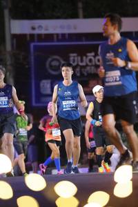 BIB: 073, 433, 42034
                            <button type="button" onclick="openModal(14198995)" class="btn btn-primary btn-sm float-right btn-popup" data-toggle="modal" data-target=".modal-high-quality">
                        <i class="fas fa-shopping-cart"></i> Add to Cart
                    </button>
                                            <button type="button" onclick="isThisMe(14198995, true)" class="btn btn-success btn-sm float-right btn-popup btn-isme hidden" data-toggle="tooltip" data-placement="bottom" title="นี่คือรูปของคุณใช่ไหม คลิกที่นี่เพื่อเอาเข้าอัลบั้ม">
                        <i class="fas fa-plus"></i> Add to album
                    </button>
                    <button type="button" onclick="isThisMe(14198995, false)" class="btn btn-warning btn-sm float-right btn-popup btn-isnotme hidden">
                        <i class="fas fa-ban"></i> Remove from album
                    </button>