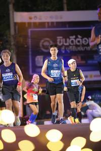 BIB: 42433, 42034, 415
                            <button type="button" onclick="openModal(14198991)" class="btn btn-primary btn-sm float-right btn-popup" data-toggle="modal" data-target=".modal-high-quality">
                        <i class="fas fa-shopping-cart"></i> Add to Cart
                    </button>
                                            <button type="button" onclick="isThisMe(14198991, true)" class="btn btn-success btn-sm float-right btn-popup btn-isme hidden" data-toggle="tooltip" data-placement="bottom" title="นี่คือรูปของคุณใช่ไหม คลิกที่นี่เพื่อเอาเข้าอัลบั้ม">
                        <i class="fas fa-plus"></i> Add to album
                    </button>
                    <button type="button" onclick="isThisMe(14198991, false)" class="btn btn-warning btn-sm float-right btn-popup btn-isnotme hidden">
                        <i class="fas fa-ban"></i> Remove from album
                    </button>