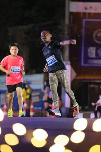 BIB: 73404, 42023
                            <button type="button" onclick="openModal(14152933)" class="btn btn-primary btn-sm float-right btn-popup" data-toggle="modal" data-target=".modal-high-quality">
                        <i class="fas fa-shopping-cart"></i> Add to Cart
                    </button>
                                            <button type="button" onclick="isThisMe(14152933, true)" class="btn btn-success btn-sm float-right btn-popup btn-isme hidden" data-toggle="tooltip" data-placement="bottom" title="นี่คือรูปของคุณใช่ไหม คลิกที่นี่เพื่อเอาเข้าอัลบั้ม">
                        <i class="fas fa-plus"></i> Add to album
                    </button>
                    <button type="button" onclick="isThisMe(14152933, false)" class="btn btn-warning btn-sm float-right btn-popup btn-isnotme hidden">
                        <i class="fas fa-ban"></i> Remove from album
                    </button>