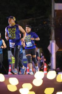 BIB: 1082, 137
                            <button type="button" onclick="openModal(14189195)" class="btn btn-primary btn-sm float-right btn-popup" data-toggle="modal" data-target=".modal-high-quality">
                        <i class="fas fa-shopping-cart"></i> Add to Cart
                    </button>
                                            <button type="button" onclick="isThisMe(14189195, true)" class="btn btn-success btn-sm float-right btn-popup btn-isme hidden" data-toggle="tooltip" data-placement="bottom" title="นี่คือรูปของคุณใช่ไหม คลิกที่นี่เพื่อเอาเข้าอัลบั้ม">
                        <i class="fas fa-plus"></i> Add to album
                    </button>
                    <button type="button" onclick="isThisMe(14189195, false)" class="btn btn-warning btn-sm float-right btn-popup btn-isnotme hidden">
                        <i class="fas fa-ban"></i> Remove from album
                    </button>