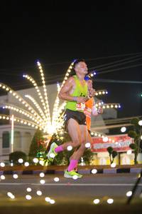 BIB: 250
                            <button type="button" onclick="openModal(14205048)" class="btn btn-primary btn-sm float-right btn-popup" data-toggle="modal" data-target=".modal-high-quality">
                        <i class="fas fa-shopping-cart"></i> Add to Cart
                    </button>
                                            <button type="button" onclick="isThisMe(14205048, true)" class="btn btn-success btn-sm float-right btn-popup btn-isme hidden" data-toggle="tooltip" data-placement="bottom" title="นี่คือรูปของคุณใช่ไหม คลิกที่นี่เพื่อเอาเข้าอัลบั้ม">
                        <i class="fas fa-plus"></i> Add to album
                    </button>
                    <button type="button" onclick="isThisMe(14205048, false)" class="btn btn-warning btn-sm float-right btn-popup btn-isnotme hidden">
                        <i class="fas fa-ban"></i> Remove from album
                    </button>