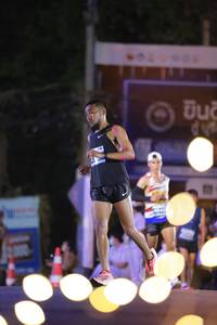 BIB: 200
                            <button type="button" onclick="openModal(14142367)" class="btn btn-primary btn-sm float-right btn-popup" data-toggle="modal" data-target=".modal-high-quality">
                        <i class="fas fa-shopping-cart"></i> Add to Cart
                    </button>
                                            <button type="button" onclick="isThisMe(14142367, true)" class="btn btn-success btn-sm float-right btn-popup btn-isme hidden" data-toggle="tooltip" data-placement="bottom" title="นี่คือรูปของคุณใช่ไหม คลิกที่นี่เพื่อเอาเข้าอัลบั้ม">
                        <i class="fas fa-plus"></i> Add to album
                    </button>
                    <button type="button" onclick="isThisMe(14142367, false)" class="btn btn-warning btn-sm float-right btn-popup btn-isnotme hidden">
                        <i class="fas fa-ban"></i> Remove from album
                    </button>