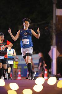 BIB: 4085, 697
                            <button type="button" onclick="openModal(14189105)" class="btn btn-primary btn-sm float-right btn-popup" data-toggle="modal" data-target=".modal-high-quality">
                        <i class="fas fa-shopping-cart"></i> Add to Cart
                    </button>
                                            <button type="button" onclick="isThisMe(14189105, true)" class="btn btn-success btn-sm float-right btn-popup btn-isme hidden" data-toggle="tooltip" data-placement="bottom" title="นี่คือรูปของคุณใช่ไหม คลิกที่นี่เพื่อเอาเข้าอัลบั้ม">
                        <i class="fas fa-plus"></i> Add to album
                    </button>
                    <button type="button" onclick="isThisMe(14189105, false)" class="btn btn-warning btn-sm float-right btn-popup btn-isnotme hidden">
                        <i class="fas fa-ban"></i> Remove from album
                    </button>