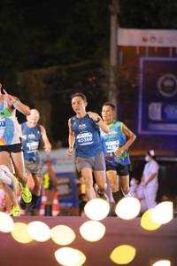 BIB: 5507, 40388
                            <button type="button" onclick="openModal(14150536)" class="btn btn-primary btn-sm float-right btn-popup" data-toggle="modal" data-target=".modal-high-quality">
                        <i class="fas fa-shopping-cart"></i> Add to Cart
                    </button>
                                            <button type="button" onclick="isThisMe(14150536, true)" class="btn btn-success btn-sm float-right btn-popup btn-isme hidden" data-toggle="tooltip" data-placement="bottom" title="นี่คือรูปของคุณใช่ไหม คลิกที่นี่เพื่อเอาเข้าอัลบั้ม">
                        <i class="fas fa-plus"></i> Add to album
                    </button>
                    <button type="button" onclick="isThisMe(14150536, false)" class="btn btn-warning btn-sm float-right btn-popup btn-isnotme hidden">
                        <i class="fas fa-ban"></i> Remove from album
                    </button>