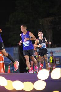 BIB: 46612, 629
                            <button type="button" onclick="openModal(14149418)" class="btn btn-primary btn-sm float-right btn-popup" data-toggle="modal" data-target=".modal-high-quality">
                        <i class="fas fa-shopping-cart"></i> Add to Cart
                    </button>
                                            <button type="button" onclick="isThisMe(14149418, true)" class="btn btn-success btn-sm float-right btn-popup btn-isme hidden" data-toggle="tooltip" data-placement="bottom" title="นี่คือรูปของคุณใช่ไหม คลิกที่นี่เพื่อเอาเข้าอัลบั้ม">
                        <i class="fas fa-plus"></i> Add to album
                    </button>
                    <button type="button" onclick="isThisMe(14149418, false)" class="btn btn-warning btn-sm float-right btn-popup btn-isnotme hidden">
                        <i class="fas fa-ban"></i> Remove from album
                    </button>