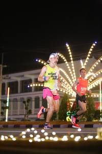 BIB: 2542, 211
                            <button type="button" onclick="openModal(14207315)" class="btn btn-primary btn-sm float-right btn-popup" data-toggle="modal" data-target=".modal-high-quality">
                        <i class="fas fa-shopping-cart"></i> Add to Cart
                    </button>
                                            <button type="button" onclick="isThisMe(14207315, true)" class="btn btn-success btn-sm float-right btn-popup btn-isme hidden" data-toggle="tooltip" data-placement="bottom" title="นี่คือรูปของคุณใช่ไหม คลิกที่นี่เพื่อเอาเข้าอัลบั้ม">
                        <i class="fas fa-plus"></i> Add to album
                    </button>
                    <button type="button" onclick="isThisMe(14207315, false)" class="btn btn-warning btn-sm float-right btn-popup btn-isnotme hidden">
                        <i class="fas fa-ban"></i> Remove from album
                    </button>