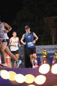 BIB: 889, 40585
                            <button type="button" onclick="openModal(14141735)" class="btn btn-primary btn-sm float-right btn-popup" data-toggle="modal" data-target=".modal-high-quality">
                        <i class="fas fa-shopping-cart"></i> Add to Cart
                    </button>
                                            <button type="button" onclick="isThisMe(14141735, true)" class="btn btn-success btn-sm float-right btn-popup btn-isme hidden" data-toggle="tooltip" data-placement="bottom" title="นี่คือรูปของคุณใช่ไหม คลิกที่นี่เพื่อเอาเข้าอัลบั้ม">
                        <i class="fas fa-plus"></i> Add to album
                    </button>
                    <button type="button" onclick="isThisMe(14141735, false)" class="btn btn-warning btn-sm float-right btn-popup btn-isnotme hidden">
                        <i class="fas fa-ban"></i> Remove from album
                    </button>