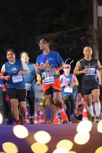 BIB: 520, 47938, 45960, 924, 42717
                            <button type="button" onclick="openModal(14185744)" class="btn btn-primary btn-sm float-right btn-popup" data-toggle="modal" data-target=".modal-high-quality">
                        <i class="fas fa-shopping-cart"></i> Add to Cart
                    </button>
                                            <button type="button" onclick="isThisMe(14185744, true)" class="btn btn-success btn-sm float-right btn-popup btn-isme hidden" data-toggle="tooltip" data-placement="bottom" title="นี่คือรูปของคุณใช่ไหม คลิกที่นี่เพื่อเอาเข้าอัลบั้ม">
                        <i class="fas fa-plus"></i> Add to album
                    </button>
                    <button type="button" onclick="isThisMe(14185744, false)" class="btn btn-warning btn-sm float-right btn-popup btn-isnotme hidden">
                        <i class="fas fa-ban"></i> Remove from album
                    </button>