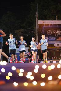 BIB: 100, 42195, 43275, 000
                            <button type="button" onclick="openModal(14183190)" class="btn btn-primary btn-sm float-right btn-popup" data-toggle="modal" data-target=".modal-high-quality">
                        <i class="fas fa-shopping-cart"></i> Add to Cart
                    </button>
                                            <button type="button" onclick="isThisMe(14183190, true)" class="btn btn-success btn-sm float-right btn-popup btn-isme hidden" data-toggle="tooltip" data-placement="bottom" title="นี่คือรูปของคุณใช่ไหม คลิกที่นี่เพื่อเอาเข้าอัลบั้ม">
                        <i class="fas fa-plus"></i> Add to album
                    </button>
                    <button type="button" onclick="isThisMe(14183190, false)" class="btn btn-warning btn-sm float-right btn-popup btn-isnotme hidden">
                        <i class="fas fa-ban"></i> Remove from album
                    </button>