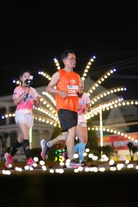 BIB: 206, 23385
                            <button type="button" onclick="openModal(14747005)" class="btn btn-primary btn-sm float-right btn-popup" data-toggle="modal" data-target=".modal-high-quality">
                        <i class="fas fa-shopping-cart"></i> Add to Cart
                    </button>
                                            <button type="button" onclick="isThisMe(14747005, true)" class="btn btn-success btn-sm float-right btn-popup btn-isme hidden" data-toggle="tooltip" data-placement="bottom" title="นี่คือรูปของคุณใช่ไหม คลิกที่นี่เพื่อเอาเข้าอัลบั้ม">
                        <i class="fas fa-plus"></i> Add to album
                    </button>
                    <button type="button" onclick="isThisMe(14747005, false)" class="btn btn-warning btn-sm float-right btn-popup btn-isnotme hidden">
                        <i class="fas fa-ban"></i> Remove from album
                    </button>