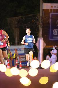 BIB: 40431, 2000
                            <button type="button" onclick="openModal(14138526)" class="btn btn-primary btn-sm float-right btn-popup" data-toggle="modal" data-target=".modal-high-quality">
                        <i class="fas fa-shopping-cart"></i> Add to Cart
                    </button>
                                            <button type="button" onclick="isThisMe(14138526, true)" class="btn btn-success btn-sm float-right btn-popup btn-isme hidden" data-toggle="tooltip" data-placement="bottom" title="นี่คือรูปของคุณใช่ไหม คลิกที่นี่เพื่อเอาเข้าอัลบั้ม">
                        <i class="fas fa-plus"></i> Add to album
                    </button>
                    <button type="button" onclick="isThisMe(14138526, false)" class="btn btn-warning btn-sm float-right btn-popup btn-isnotme hidden">
                        <i class="fas fa-ban"></i> Remove from album
                    </button>