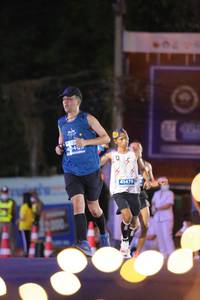 BIB: 41476
                            <button type="button" onclick="openModal(14142272)" class="btn btn-primary btn-sm float-right btn-popup" data-toggle="modal" data-target=".modal-high-quality">
                        <i class="fas fa-shopping-cart"></i> Add to Cart
                    </button>
                                            <button type="button" onclick="isThisMe(14142272, true)" class="btn btn-success btn-sm float-right btn-popup btn-isme hidden" data-toggle="tooltip" data-placement="bottom" title="นี่คือรูปของคุณใช่ไหม คลิกที่นี่เพื่อเอาเข้าอัลบั้ม">
                        <i class="fas fa-plus"></i> Add to album
                    </button>
                    <button type="button" onclick="isThisMe(14142272, false)" class="btn btn-warning btn-sm float-right btn-popup btn-isnotme hidden">
                        <i class="fas fa-ban"></i> Remove from album
                    </button>