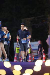 BIB: 42605, 992, 2000
                            <button type="button" onclick="openModal(14188845)" class="btn btn-primary btn-sm float-right btn-popup" data-toggle="modal" data-target=".modal-high-quality">
                        <i class="fas fa-shopping-cart"></i> Add to Cart
                    </button>
                                            <button type="button" onclick="isThisMe(14188845, true)" class="btn btn-success btn-sm float-right btn-popup btn-isme hidden" data-toggle="tooltip" data-placement="bottom" title="นี่คือรูปของคุณใช่ไหม คลิกที่นี่เพื่อเอาเข้าอัลบั้ม">
                        <i class="fas fa-plus"></i> Add to album
                    </button>
                    <button type="button" onclick="isThisMe(14188845, false)" class="btn btn-warning btn-sm float-right btn-popup btn-isnotme hidden">
                        <i class="fas fa-ban"></i> Remove from album
                    </button>