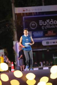 BIB: 3000, 4388, 313, 46217
                            <button type="button" onclick="openModal(14203969)" class="btn btn-primary btn-sm float-right btn-popup" data-toggle="modal" data-target=".modal-high-quality">
                        <i class="fas fa-shopping-cart"></i> Add to Cart
                    </button>
                                            <button type="button" onclick="isThisMe(14203969, true)" class="btn btn-success btn-sm float-right btn-popup btn-isme hidden" data-toggle="tooltip" data-placement="bottom" title="นี่คือรูปของคุณใช่ไหม คลิกที่นี่เพื่อเอาเข้าอัลบั้ม">
                        <i class="fas fa-plus"></i> Add to album
                    </button>
                    <button type="button" onclick="isThisMe(14203969, false)" class="btn btn-warning btn-sm float-right btn-popup btn-isnotme hidden">
                        <i class="fas fa-ban"></i> Remove from album
                    </button>