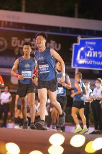 BIB: 41867, 40446, 012
                            <button type="button" onclick="openModal(14164412)" class="btn btn-primary btn-sm float-right btn-popup" data-toggle="modal" data-target=".modal-high-quality">
                        <i class="fas fa-shopping-cart"></i> Add to Cart
                    </button>
                                            <button type="button" onclick="isThisMe(14164412, true)" class="btn btn-success btn-sm float-right btn-popup btn-isme hidden" data-toggle="tooltip" data-placement="bottom" title="นี่คือรูปของคุณใช่ไหม คลิกที่นี่เพื่อเอาเข้าอัลบั้ม">
                        <i class="fas fa-plus"></i> Add to album
                    </button>
                    <button type="button" onclick="isThisMe(14164412, false)" class="btn btn-warning btn-sm float-right btn-popup btn-isnotme hidden">
                        <i class="fas fa-ban"></i> Remove from album
                    </button>