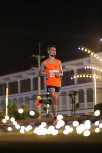 BIB: 214
                            <button type="button" onclick="openModal(14195133)" class="btn btn-primary btn-sm float-right btn-popup" data-toggle="modal" data-target=".modal-high-quality">
                        <i class="fas fa-shopping-cart"></i> Add to Cart
                    </button>
                                            <button type="button" onclick="isThisMe(14195133, true)" class="btn btn-success btn-sm float-right btn-popup btn-isme hidden" data-toggle="tooltip" data-placement="bottom" title="นี่คือรูปของคุณใช่ไหม คลิกที่นี่เพื่อเอาเข้าอัลบั้ม">
                        <i class="fas fa-plus"></i> Add to album
                    </button>
                    <button type="button" onclick="isThisMe(14195133, false)" class="btn btn-warning btn-sm float-right btn-popup btn-isnotme hidden">
                        <i class="fas fa-ban"></i> Remove from album
                    </button>