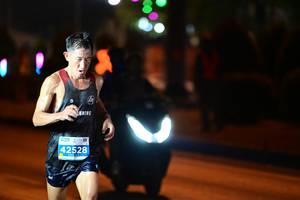 BIB: 42528
                            <button type="button" onclick="openModal(15844869)" class="btn btn-primary btn-sm float-right btn-popup" data-toggle="modal" data-target=".modal-high-quality">
                        <i class="fas fa-shopping-cart"></i> Add to Cart
                    </button>
                                            <button type="button" onclick="isThisMe(15844869, true)" class="btn btn-success btn-sm float-right btn-popup btn-isme hidden" data-toggle="tooltip" data-placement="bottom" title="นี่คือรูปของคุณใช่ไหม คลิกที่นี่เพื่อเอาเข้าอัลบั้ม">
                        <i class="fas fa-plus"></i> Add to album
                    </button>
                    <button type="button" onclick="isThisMe(15844869, false)" class="btn btn-warning btn-sm float-right btn-popup btn-isnotme hidden">
                        <i class="fas fa-ban"></i> Remove from album
                    </button>