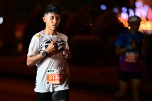BIB: 21386
                            <button type="button" onclick="openModal(15845583)" class="btn btn-primary btn-sm float-right btn-popup" data-toggle="modal" data-target=".modal-high-quality">
                        <i class="fas fa-shopping-cart"></i> Add to Cart
                    </button>
                                            <button type="button" onclick="isThisMe(15845583, true)" class="btn btn-success btn-sm float-right btn-popup btn-isme hidden" data-toggle="tooltip" data-placement="bottom" title="นี่คือรูปของคุณใช่ไหม คลิกที่นี่เพื่อเอาเข้าอัลบั้ม">
                        <i class="fas fa-plus"></i> Add to album
                    </button>
                    <button type="button" onclick="isThisMe(15845583, false)" class="btn btn-warning btn-sm float-right btn-popup btn-isnotme hidden">
                        <i class="fas fa-ban"></i> Remove from album
                    </button>