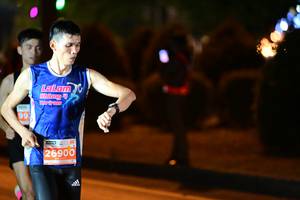 BIB: 26900
                            <button type="button" onclick="openModal(15844994)" class="btn btn-primary btn-sm float-right btn-popup" data-toggle="modal" data-target=".modal-high-quality">
                        <i class="fas fa-shopping-cart"></i> Add to Cart
                    </button>
                                            <button type="button" onclick="isThisMe(15844994, true)" class="btn btn-success btn-sm float-right btn-popup btn-isme hidden" data-toggle="tooltip" data-placement="bottom" title="นี่คือรูปของคุณใช่ไหม คลิกที่นี่เพื่อเอาเข้าอัลบั้ม">
                        <i class="fas fa-plus"></i> Add to album
                    </button>
                    <button type="button" onclick="isThisMe(15844994, false)" class="btn btn-warning btn-sm float-right btn-popup btn-isnotme hidden">
                        <i class="fas fa-ban"></i> Remove from album
                    </button>