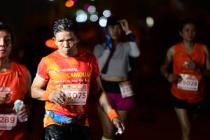 BIB: 9028, 3075, 289
                            <button type="button" onclick="openModal(14084404)" class="btn btn-primary btn-sm float-right btn-popup" data-toggle="modal" data-target=".modal-high-quality">
                        <i class="fas fa-shopping-cart"></i> Add to Cart
                    </button>
                                            <button type="button" onclick="isThisMe(14084404, true)" class="btn btn-success btn-sm float-right btn-popup btn-isme hidden" data-toggle="tooltip" data-placement="bottom" title="นี่คือรูปของคุณใช่ไหม คลิกที่นี่เพื่อเอาเข้าอัลบั้ม">
                        <i class="fas fa-plus"></i> Add to album
                    </button>
                    <button type="button" onclick="isThisMe(14084404, false)" class="btn btn-warning btn-sm float-right btn-popup btn-isnotme hidden">
                        <i class="fas fa-ban"></i> Remove from album
                    </button>