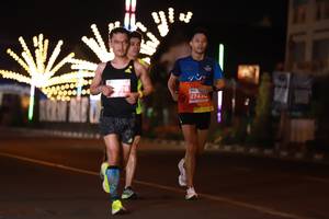 BIB: 274
                            <button type="button" onclick="openModal(14473310)" class="btn btn-primary btn-sm float-right btn-popup" data-toggle="modal" data-target=".modal-high-quality">
                        <i class="fas fa-shopping-cart"></i> Add to Cart
                    </button>
                                            <button type="button" onclick="isThisMe(14473310, true)" class="btn btn-success btn-sm float-right btn-popup btn-isme hidden" data-toggle="tooltip" data-placement="bottom" title="นี่คือรูปของคุณใช่ไหม คลิกที่นี่เพื่อเอาเข้าอัลบั้ม">
                        <i class="fas fa-plus"></i> Add to album
                    </button>
                    <button type="button" onclick="isThisMe(14473310, false)" class="btn btn-warning btn-sm float-right btn-popup btn-isnotme hidden">
                        <i class="fas fa-ban"></i> Remove from album
                    </button>