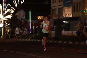 BIB: 26446
                            <button type="button" onclick="openModal(14468531)" class="btn btn-primary btn-sm float-right btn-popup" data-toggle="modal" data-target=".modal-high-quality">
                        <i class="fas fa-shopping-cart"></i> Add to Cart
                    </button>
                                            <button type="button" onclick="isThisMe(14468531, true)" class="btn btn-success btn-sm float-right btn-popup btn-isme hidden" data-toggle="tooltip" data-placement="bottom" title="นี่คือรูปของคุณใช่ไหม คลิกที่นี่เพื่อเอาเข้าอัลบั้ม">
                        <i class="fas fa-plus"></i> Add to album
                    </button>
                    <button type="button" onclick="isThisMe(14468531, false)" class="btn btn-warning btn-sm float-right btn-popup btn-isnotme hidden">
                        <i class="fas fa-ban"></i> Remove from album
                    </button>