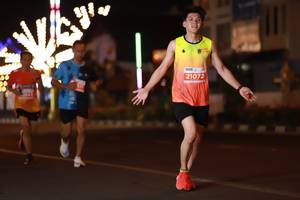 BIB: 21072
                            <button type="button" onclick="openModal(14473320)" class="btn btn-primary btn-sm float-right btn-popup" data-toggle="modal" data-target=".modal-high-quality">
                        <i class="fas fa-shopping-cart"></i> Add to Cart
                    </button>
                                            <button type="button" onclick="isThisMe(14473320, true)" class="btn btn-success btn-sm float-right btn-popup btn-isme hidden" data-toggle="tooltip" data-placement="bottom" title="นี่คือรูปของคุณใช่ไหม คลิกที่นี่เพื่อเอาเข้าอัลบั้ม">
                        <i class="fas fa-plus"></i> Add to album
                    </button>
                    <button type="button" onclick="isThisMe(14473320, false)" class="btn btn-warning btn-sm float-right btn-popup btn-isnotme hidden">
                        <i class="fas fa-ban"></i> Remove from album
                    </button>