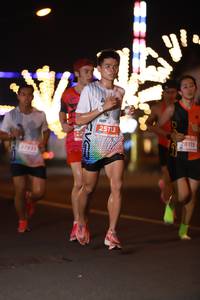 BIB: 25113, 28115, 27635
                            <button type="button" onclick="openModal(14472993)" class="btn btn-primary btn-sm float-right btn-popup" data-toggle="modal" data-target=".modal-high-quality">
                        <i class="fas fa-shopping-cart"></i> Add to Cart
                    </button>
                                            <button type="button" onclick="isThisMe(14472993, true)" class="btn btn-success btn-sm float-right btn-popup btn-isme hidden" data-toggle="tooltip" data-placement="bottom" title="นี่คือรูปของคุณใช่ไหม คลิกที่นี่เพื่อเอาเข้าอัลบั้ม">
                        <i class="fas fa-plus"></i> Add to album
                    </button>
                    <button type="button" onclick="isThisMe(14472993, false)" class="btn btn-warning btn-sm float-right btn-popup btn-isnotme hidden">
                        <i class="fas fa-ban"></i> Remove from album
                    </button>