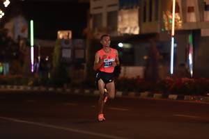 BIB: 764
                            <button type="button" onclick="openModal(14468057)" class="btn btn-primary btn-sm float-right btn-popup" data-toggle="modal" data-target=".modal-high-quality">
                        <i class="fas fa-shopping-cart"></i> Add to Cart
                    </button>
                                            <button type="button" onclick="isThisMe(14468057, true)" class="btn btn-success btn-sm float-right btn-popup btn-isme hidden" data-toggle="tooltip" data-placement="bottom" title="นี่คือรูปของคุณใช่ไหม คลิกที่นี่เพื่อเอาเข้าอัลบั้ม">
                        <i class="fas fa-plus"></i> Add to album
                    </button>
                    <button type="button" onclick="isThisMe(14468057, false)" class="btn btn-warning btn-sm float-right btn-popup btn-isnotme hidden">
                        <i class="fas fa-ban"></i> Remove from album
                    </button>