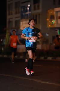 BIB: 240
                            <button type="button" onclick="openModal(14602462)" class="btn btn-primary btn-sm float-right btn-popup" data-toggle="modal" data-target=".modal-high-quality">
                        <i class="fas fa-shopping-cart"></i> Add to Cart
                    </button>
                                            <button type="button" onclick="isThisMe(14602462, true)" class="btn btn-success btn-sm float-right btn-popup btn-isme hidden" data-toggle="tooltip" data-placement="bottom" title="นี่คือรูปของคุณใช่ไหม คลิกที่นี่เพื่อเอาเข้าอัลบั้ม">
                        <i class="fas fa-plus"></i> Add to album
                    </button>
                    <button type="button" onclick="isThisMe(14602462, false)" class="btn btn-warning btn-sm float-right btn-popup btn-isnotme hidden">
                        <i class="fas fa-ban"></i> Remove from album
                    </button>