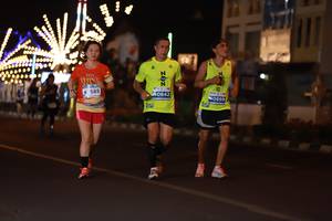 BIB: 4585, 0842, 899
                            <button type="button" onclick="openModal(14915052)" class="btn btn-primary btn-sm float-right btn-popup" data-toggle="modal" data-target=".modal-high-quality">
                        <i class="fas fa-shopping-cart"></i> Add to Cart
                    </button>
                                            <button type="button" onclick="isThisMe(14915052, true)" class="btn btn-success btn-sm float-right btn-popup btn-isme hidden" data-toggle="tooltip" data-placement="bottom" title="นี่คือรูปของคุณใช่ไหม คลิกที่นี่เพื่อเอาเข้าอัลบั้ม">
                        <i class="fas fa-plus"></i> Add to album
                    </button>
                    <button type="button" onclick="isThisMe(14915052, false)" class="btn btn-warning btn-sm float-right btn-popup btn-isnotme hidden">
                        <i class="fas fa-ban"></i> Remove from album
                    </button>