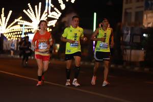 BIB: 0842, 899, 585
                            <button type="button" onclick="openModal(14915047)" class="btn btn-primary btn-sm float-right btn-popup" data-toggle="modal" data-target=".modal-high-quality">
                        <i class="fas fa-shopping-cart"></i> Add to Cart
                    </button>
                                            <button type="button" onclick="isThisMe(14915047, true)" class="btn btn-success btn-sm float-right btn-popup btn-isme hidden" data-toggle="tooltip" data-placement="bottom" title="นี่คือรูปของคุณใช่ไหม คลิกที่นี่เพื่อเอาเข้าอัลบั้ม">
                        <i class="fas fa-plus"></i> Add to album
                    </button>
                    <button type="button" onclick="isThisMe(14915047, false)" class="btn btn-warning btn-sm float-right btn-popup btn-isnotme hidden">
                        <i class="fas fa-ban"></i> Remove from album
                    </button>