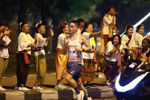 BIB: 26716
                            <button type="button" onclick="openModal(15182534)" class="btn btn-primary btn-sm float-right btn-popup" data-toggle="modal" data-target=".modal-high-quality">
                        <i class="fas fa-shopping-cart"></i> Add to Cart
                    </button>
                                            <button type="button" onclick="isThisMe(15182534, true)" class="btn btn-success btn-sm float-right btn-popup btn-isme hidden" data-toggle="tooltip" data-placement="bottom" title="นี่คือรูปของคุณใช่ไหม คลิกที่นี่เพื่อเอาเข้าอัลบั้ม">
                        <i class="fas fa-plus"></i> Add to album
                    </button>
                    <button type="button" onclick="isThisMe(15182534, false)" class="btn btn-warning btn-sm float-right btn-popup btn-isnotme hidden">
                        <i class="fas fa-ban"></i> Remove from album
                    </button>