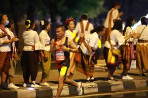 BIB: 7071
                            <button type="button" onclick="openModal(15184021)" class="btn btn-primary btn-sm float-right btn-popup" data-toggle="modal" data-target=".modal-high-quality">
                        <i class="fas fa-shopping-cart"></i> Add to Cart
                    </button>
                                            <button type="button" onclick="isThisMe(15184021, true)" class="btn btn-success btn-sm float-right btn-popup btn-isme hidden" data-toggle="tooltip" data-placement="bottom" title="นี่คือรูปของคุณใช่ไหม คลิกที่นี่เพื่อเอาเข้าอัลบั้ม">
                        <i class="fas fa-plus"></i> Add to album
                    </button>
                    <button type="button" onclick="isThisMe(15184021, false)" class="btn btn-warning btn-sm float-right btn-popup btn-isnotme hidden">
                        <i class="fas fa-ban"></i> Remove from album
                    </button>