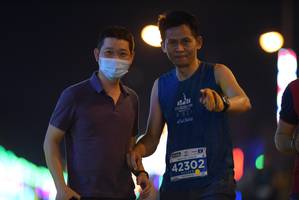 BIB: 202, 42302
                            <button type="button" onclick="openModal(13906195)" class="btn btn-primary btn-sm float-right btn-popup" data-toggle="modal" data-target=".modal-high-quality">
                        <i class="fas fa-shopping-cart"></i> Add to Cart
                    </button>
                                            <button type="button" onclick="isThisMe(13906195, true)" class="btn btn-success btn-sm float-right btn-popup btn-isme hidden" data-toggle="tooltip" data-placement="bottom" title="นี่คือรูปของคุณใช่ไหม คลิกที่นี่เพื่อเอาเข้าอัลบั้ม">
                        <i class="fas fa-plus"></i> Add to album
                    </button>
                    <button type="button" onclick="isThisMe(13906195, false)" class="btn btn-warning btn-sm float-right btn-popup btn-isnotme hidden">
                        <i class="fas fa-ban"></i> Remove from album
                    </button>
