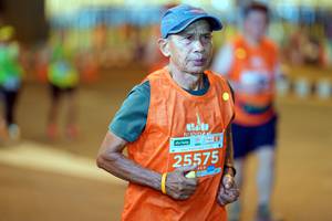 BIB: 25575
                            <button type="button" onclick="openModal(15163098)" class="btn btn-primary btn-sm float-right btn-popup" data-toggle="modal" data-target=".modal-high-quality">
                        <i class="fas fa-shopping-cart"></i> Add to Cart
                    </button>
                                            <button type="button" onclick="isThisMe(15163098, true)" class="btn btn-success btn-sm float-right btn-popup btn-isme hidden" data-toggle="tooltip" data-placement="bottom" title="นี่คือรูปของคุณใช่ไหม คลิกที่นี่เพื่อเอาเข้าอัลบั้ม">
                        <i class="fas fa-plus"></i> Add to album
                    </button>
                    <button type="button" onclick="isThisMe(15163098, false)" class="btn btn-warning btn-sm float-right btn-popup btn-isnotme hidden">
                        <i class="fas fa-ban"></i> Remove from album
                    </button>