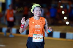 BIB: 202, 24250
                            <button type="button" onclick="openModal(15071741)" class="btn btn-primary btn-sm float-right btn-popup" data-toggle="modal" data-target=".modal-high-quality">
                        <i class="fas fa-shopping-cart"></i> Add to Cart
                    </button>
                                            <button type="button" onclick="isThisMe(15071741, true)" class="btn btn-success btn-sm float-right btn-popup btn-isme hidden" data-toggle="tooltip" data-placement="bottom" title="นี่คือรูปของคุณใช่ไหม คลิกที่นี่เพื่อเอาเข้าอัลบั้ม">
                        <i class="fas fa-plus"></i> Add to album
                    </button>
                    <button type="button" onclick="isThisMe(15071741, false)" class="btn btn-warning btn-sm float-right btn-popup btn-isnotme hidden">
                        <i class="fas fa-ban"></i> Remove from album
                    </button>