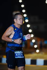 BIB: 102, 47176
                            <button type="button" onclick="openModal(14936501)" class="btn btn-primary btn-sm float-right btn-popup" data-toggle="modal" data-target=".modal-high-quality">
                        <i class="fas fa-shopping-cart"></i> Add to Cart
                    </button>
                                            <button type="button" onclick="isThisMe(14936501, true)" class="btn btn-success btn-sm float-right btn-popup btn-isme hidden" data-toggle="tooltip" data-placement="bottom" title="นี่คือรูปของคุณใช่ไหม คลิกที่นี่เพื่อเอาเข้าอัลบั้ม">
                        <i class="fas fa-plus"></i> Add to album
                    </button>
                    <button type="button" onclick="isThisMe(14936501, false)" class="btn btn-warning btn-sm float-right btn-popup btn-isnotme hidden">
                        <i class="fas fa-ban"></i> Remove from album
                    </button>