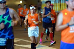 BIB: 460, 23120
                            <button type="button" onclick="openModal(15231279)" class="btn btn-primary btn-sm float-right btn-popup" data-toggle="modal" data-target=".modal-high-quality">
                        <i class="fas fa-shopping-cart"></i> Add to Cart
                    </button>
                                            <button type="button" onclick="isThisMe(15231279, true)" class="btn btn-success btn-sm float-right btn-popup btn-isme hidden" data-toggle="tooltip" data-placement="bottom" title="นี่คือรูปของคุณใช่ไหม คลิกที่นี่เพื่อเอาเข้าอัลบั้ม">
                        <i class="fas fa-plus"></i> Add to album
                    </button>
                    <button type="button" onclick="isThisMe(15231279, false)" class="btn btn-warning btn-sm float-right btn-popup btn-isnotme hidden">
                        <i class="fas fa-ban"></i> Remove from album
                    </button>