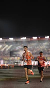 BIB: 26632
                            <button type="button" onclick="openModal(14183385)" class="btn btn-primary btn-sm float-right btn-popup" data-toggle="modal" data-target=".modal-high-quality">
                        <i class="fas fa-shopping-cart"></i> Add to Cart
                    </button>
                                            <button type="button" onclick="isThisMe(14183385, true)" class="btn btn-success btn-sm float-right btn-popup btn-isme hidden" data-toggle="tooltip" data-placement="bottom" title="นี่คือรูปของคุณใช่ไหม คลิกที่นี่เพื่อเอาเข้าอัลบั้ม">
                        <i class="fas fa-plus"></i> Add to album
                    </button>
                    <button type="button" onclick="isThisMe(14183385, false)" class="btn btn-warning btn-sm float-right btn-popup btn-isnotme hidden">
                        <i class="fas fa-ban"></i> Remove from album
                    </button>