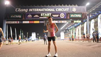 BIB: 26165
                            <button type="button" onclick="openModal(14175598)" class="btn btn-primary btn-sm float-right btn-popup" data-toggle="modal" data-target=".modal-high-quality">
                        <i class="fas fa-shopping-cart"></i> Add to Cart
                    </button>
                                            <button type="button" onclick="isThisMe(14175598, true)" class="btn btn-success btn-sm float-right btn-popup btn-isme hidden" data-toggle="tooltip" data-placement="bottom" title="นี่คือรูปของคุณใช่ไหม คลิกที่นี่เพื่อเอาเข้าอัลบั้ม">
                        <i class="fas fa-plus"></i> Add to album
                    </button>
                    <button type="button" onclick="isThisMe(14175598, false)" class="btn btn-warning btn-sm float-right btn-popup btn-isnotme hidden">
                        <i class="fas fa-ban"></i> Remove from album
                    </button>